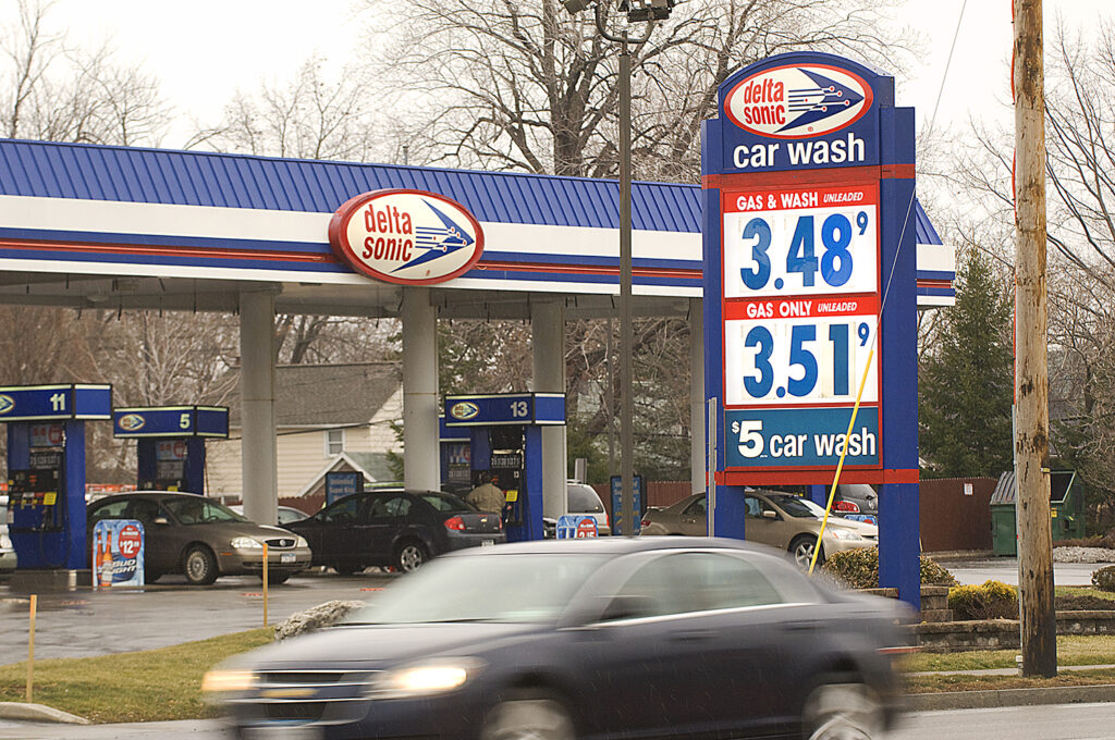 The average gas price in Rochester area is on rise $3.60, up 14 cents a gallon of regular in the past month. (JEFFREY BLACKWELL/STAFF PHOTOGRAPHER)